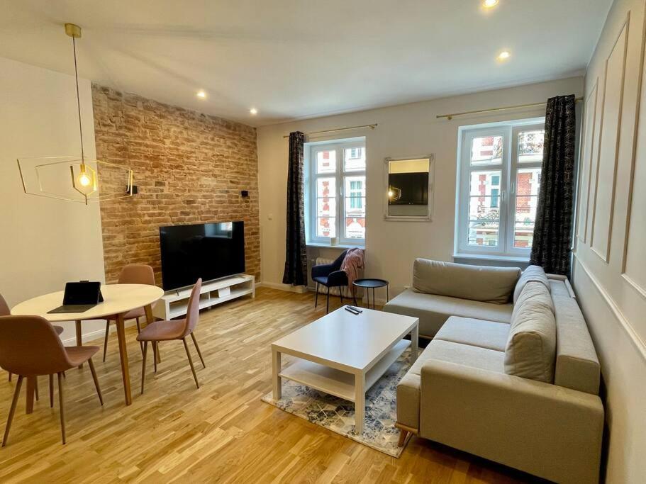 Luxury Apartment In Gliwice Near Town Square Екстериор снимка